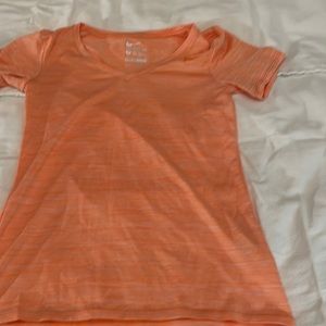 Girl’s Nike short sleeved t-shirt